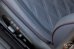 2016 MINI Cooper S Clubman seat detail