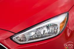 2015 Ford Focus SE Ecoboost headlight
