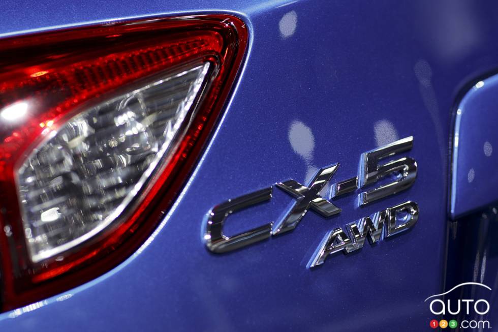 CX-5 AWD logo