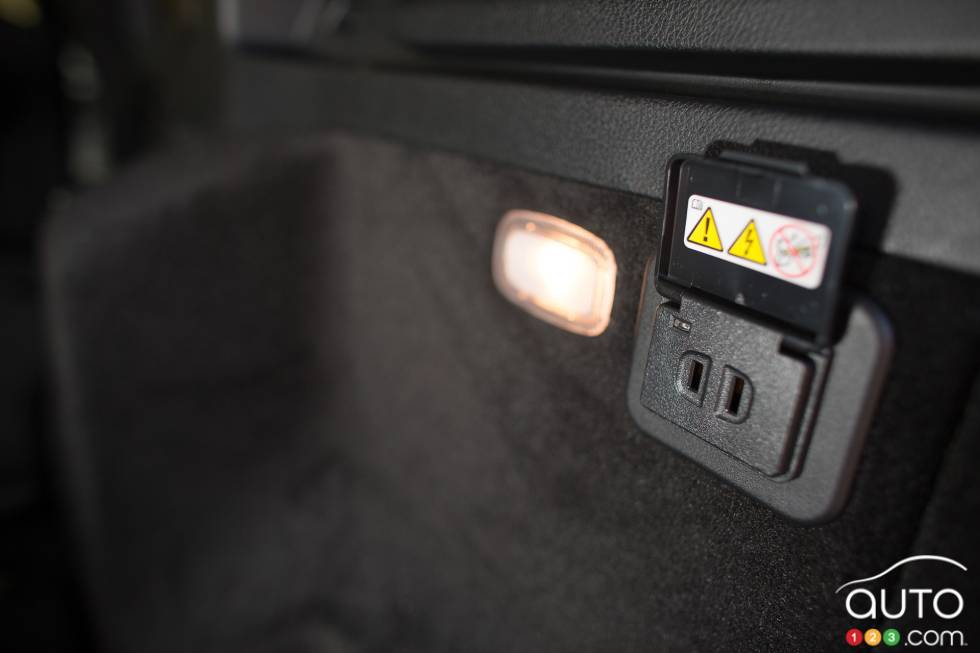 Prise de courant dans l'aire de chargement