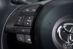 2016 Toyota Yaris steering wheel mounted audio controls