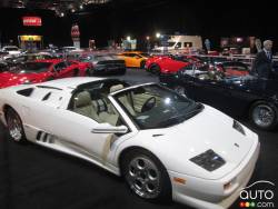 Lamborghini souligne les 100 ans de son fondateur et expose 8 modèles totalisant plus de 4,5 million $, dont cette Diablo Roadster 2001.