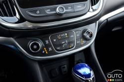 2016 Chevrolet Volt climate controls