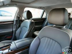 2017 Genesis G90 front seats