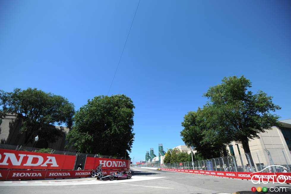 James Jakes, Rahal Letterman Lanigan Racing during practice