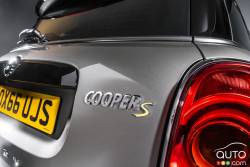 Écusson de la version de la MINI Cooper S E Countryman ALL4 2017