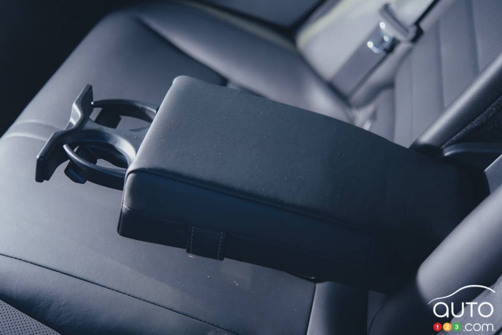 2016 Lexus IS300 AWD rear center armrest with cup holders
