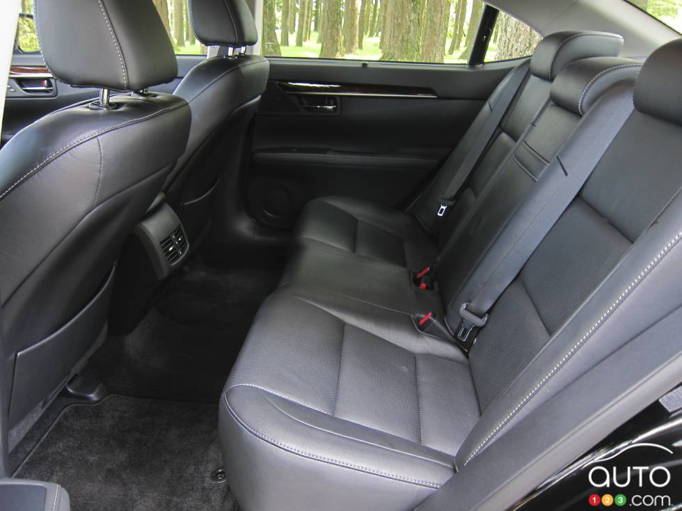 Rear seats