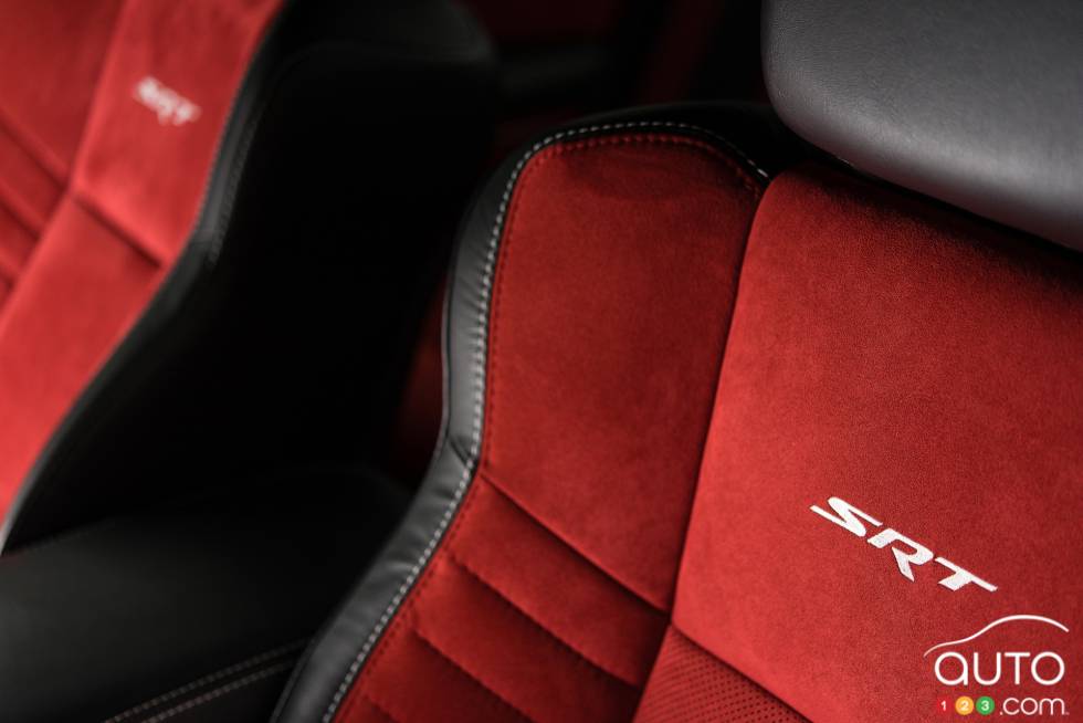 SRT seat detail