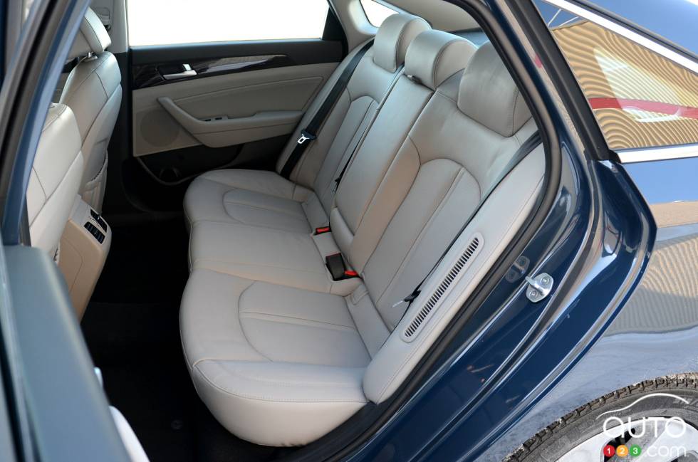 2016 Hyundai Sonata PHEV rear seats