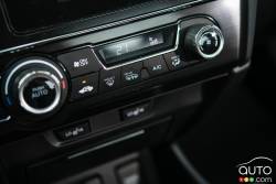 Contrôle du système de climatisation de la Honda Civic EX coupe 2015