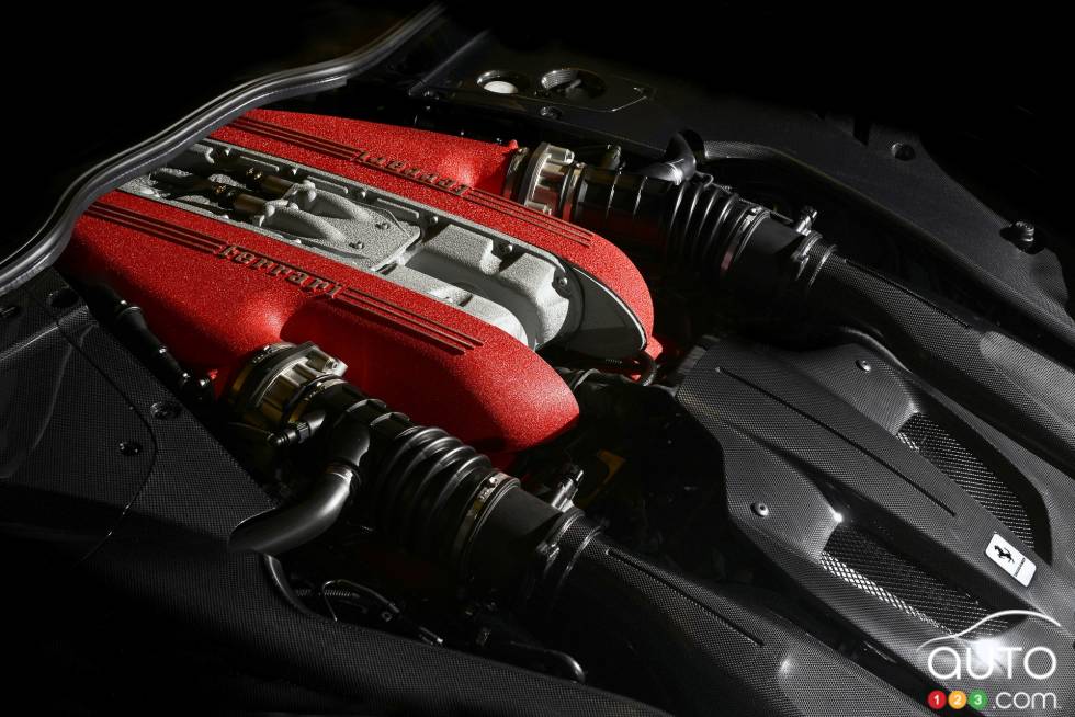 Moteur de la Ferrari F12tfd 2016
