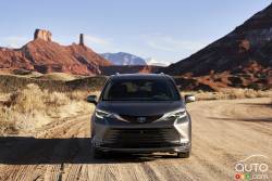 Introducing the 2021 Toyota Sienna