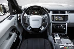 Habitacle du conducteur du Range Rover TD6 2016
