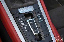 2016 Porsche Boxster Spyder center console
