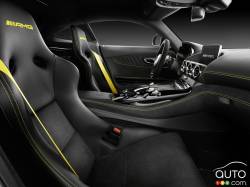 2017 Mercedes-AMG GT R front seats