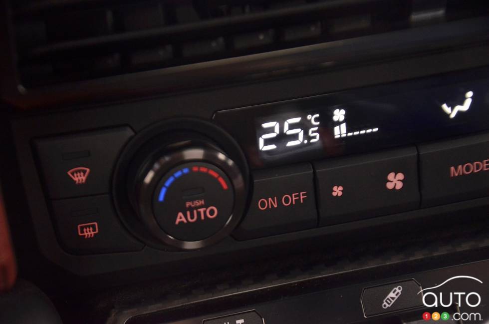 The new 2018 Nissan GT-R