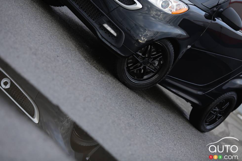 Tilted view, partial