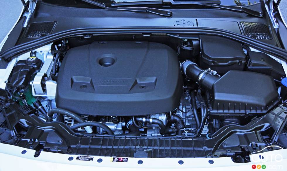 2016 Volvo V60 T5 engine