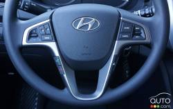 Détail volant de la Hyundai Accent 2016