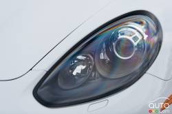2015 Porsche Panamera GTS headlight
