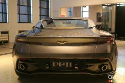 Vue arrière de l'Aston Martin DB11