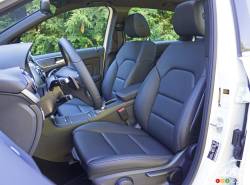 2016 Mercedes-Benz B250 4matic front seats