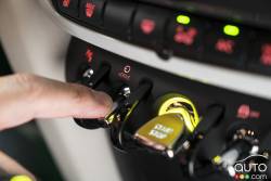 2017 MINI Cooper S E Countryman ALL4 driving mode controls