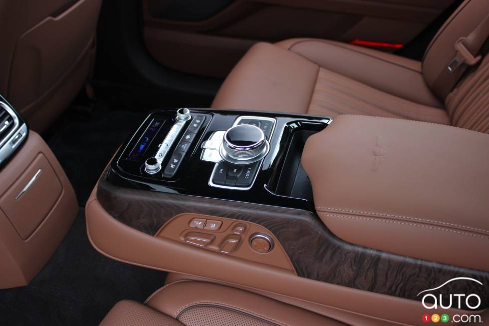 We drive the 2020 Genesis G90