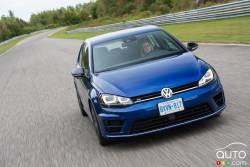 Vue de face de la Volkswagen Golf R 2016