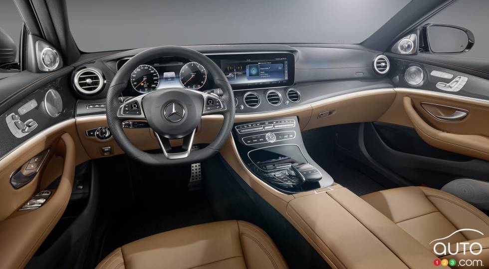 2017 Mercedes-Benz E class cockpit