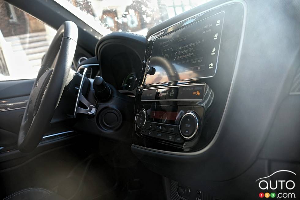 Nous conduisons le Mitsubishi Outlander PHEV 2019