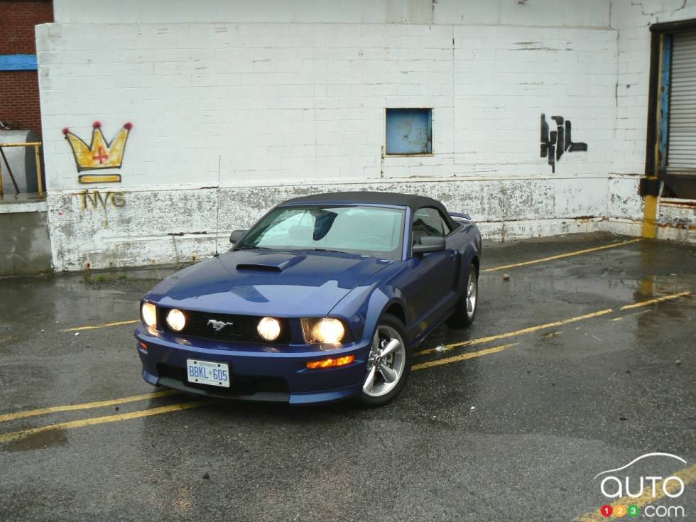 Ford Mustang Convertible 2007