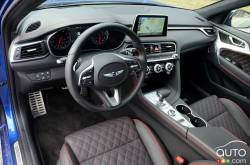 Dashboard of the 2019 Genesis-3.3T-Sport