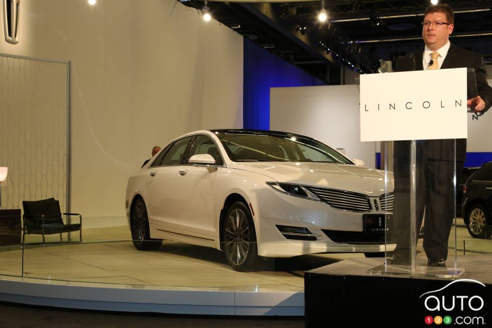 2013 Lincoln MKZ.